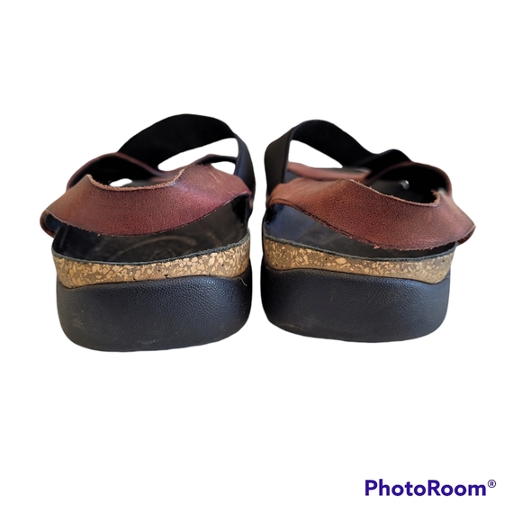 Keen Dauntless Leather Sandal - Picture 5 of 8